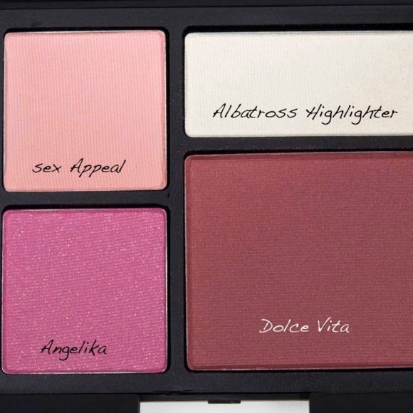 Nars Spendor in the Grass Palette - Picture 2 of 4